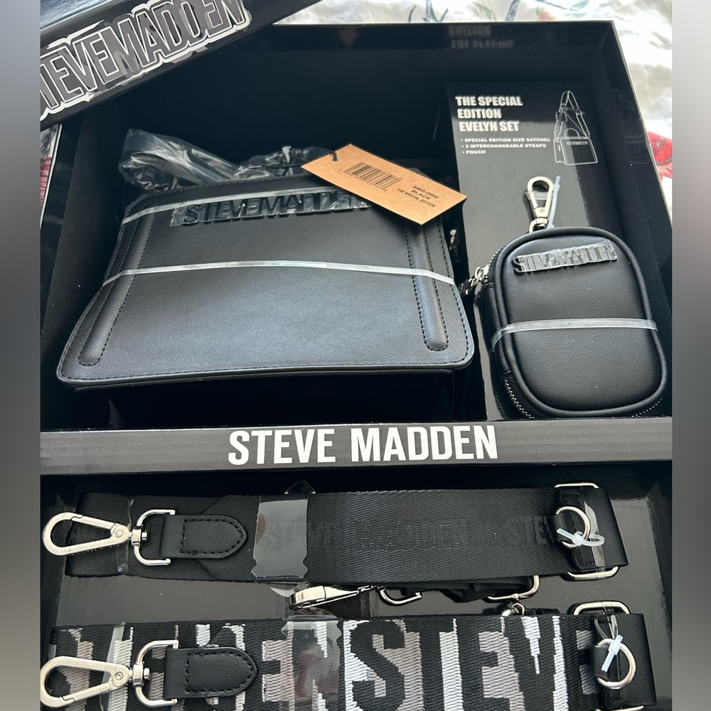 Steve Madden 5 pc Bag Black and Gray GIFT SET